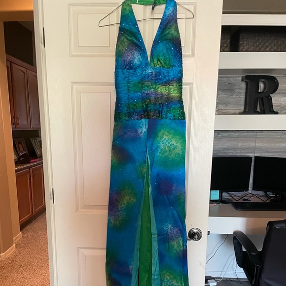 Tony Bowls Dresses & Skirts - Tony Bowls Pageant Gown